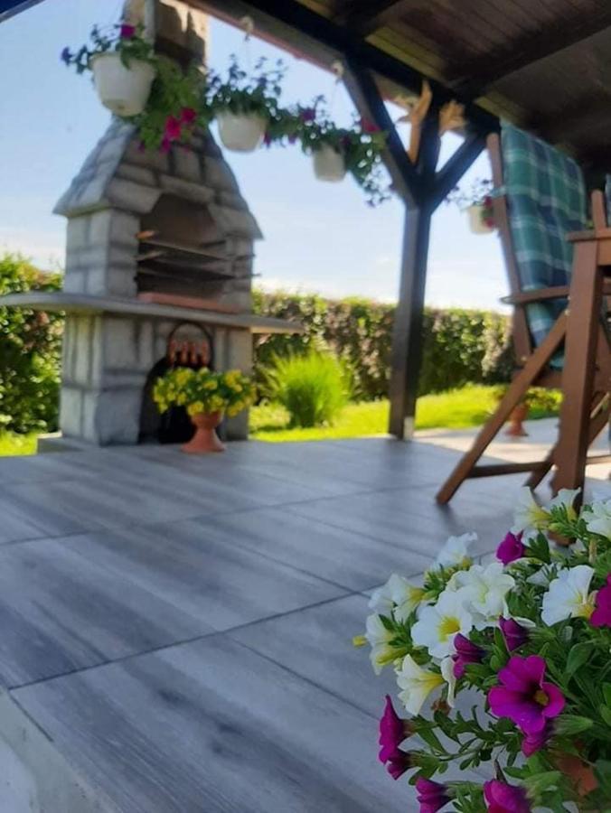 Villa Ruralna Kuca Za Odmor Viktorija Caglin Esterno foto