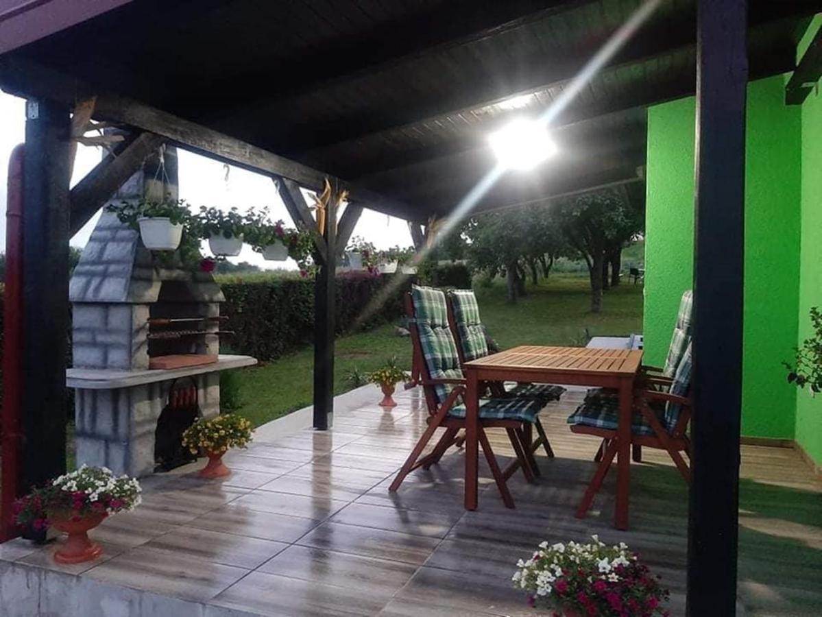 Villa Ruralna Kuca Za Odmor Viktorija Caglin Esterno foto